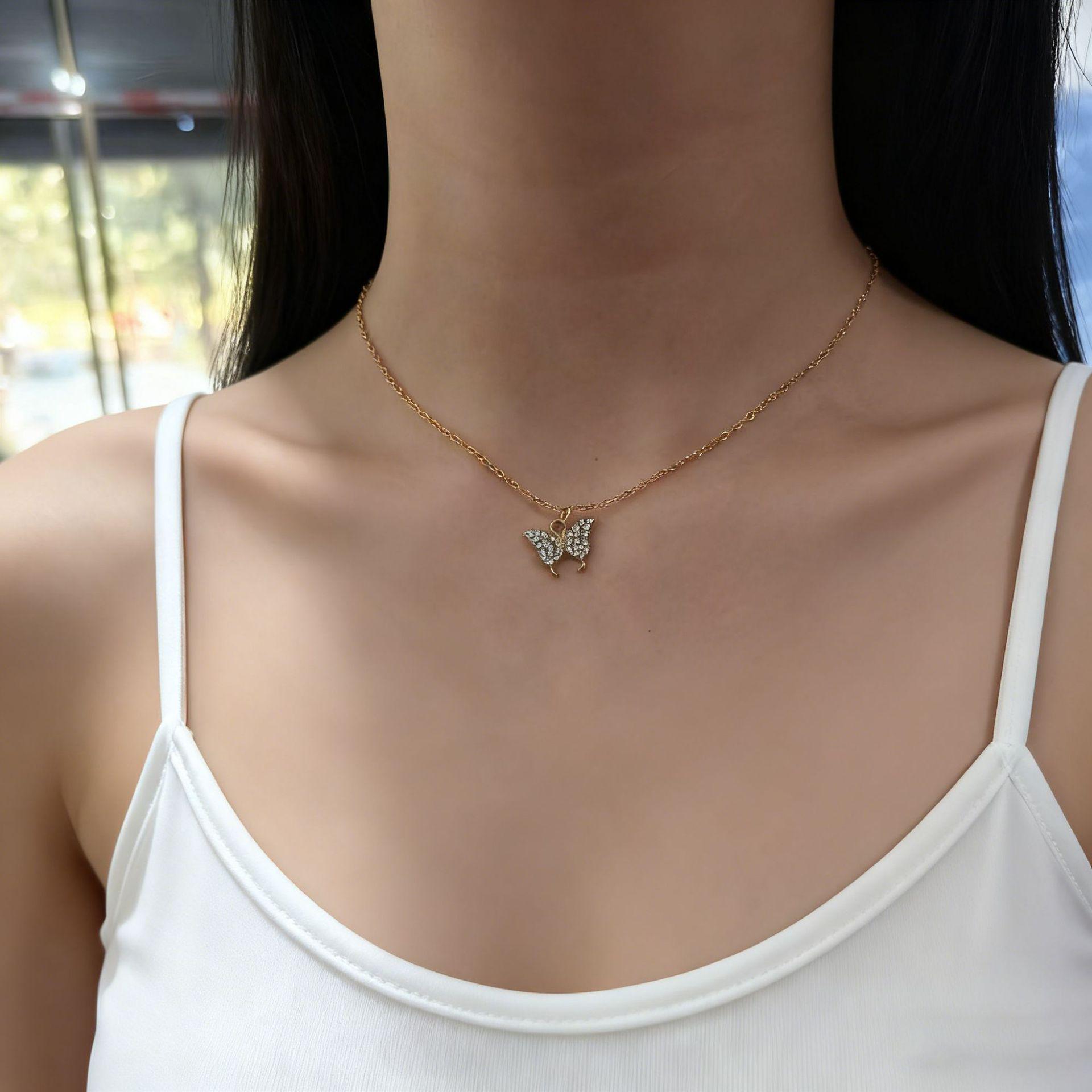 European-American Gradient Heart Feather Pearl Necklace: Stylish, Simple, and Versatile Design ожерелья с бабочкой