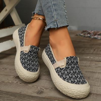 Fashion High Quality Women Shoes Ethnic Style Woven Embroidery Shoes Female Fashion Breathable Flat Sole Casual Shoes for Women 2024