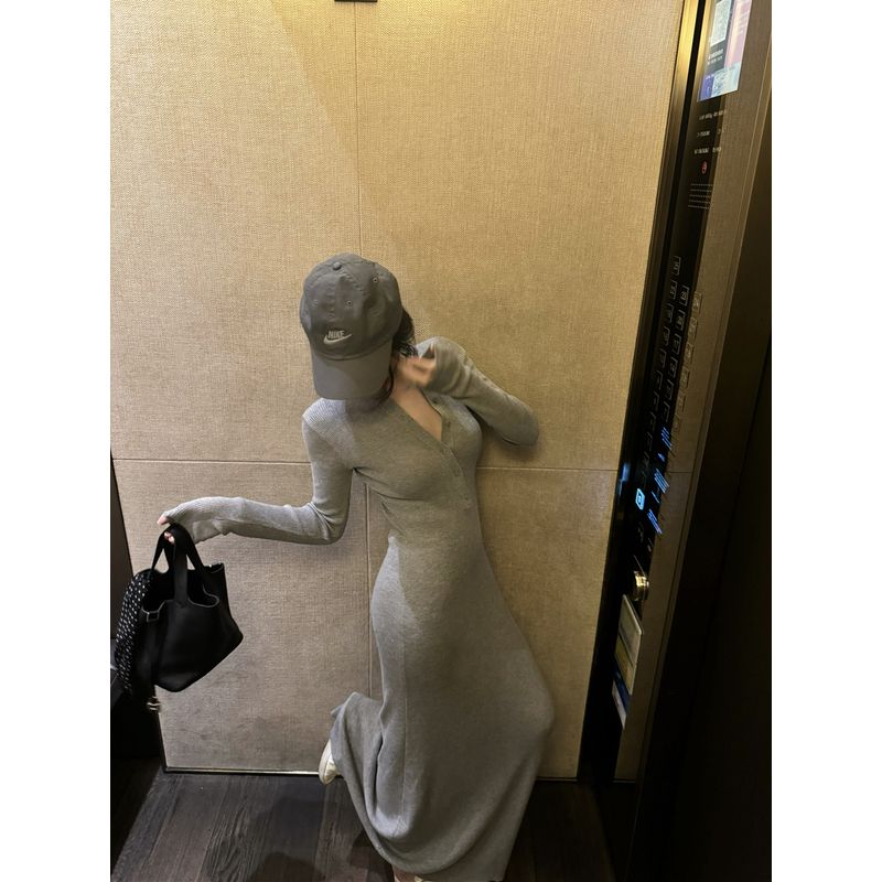 Kumikumi Retro Gray Half-Open Collar Long sleeve dress Women Autumn Elegant Knitted Waist Hugging Hip Skirt Long dress