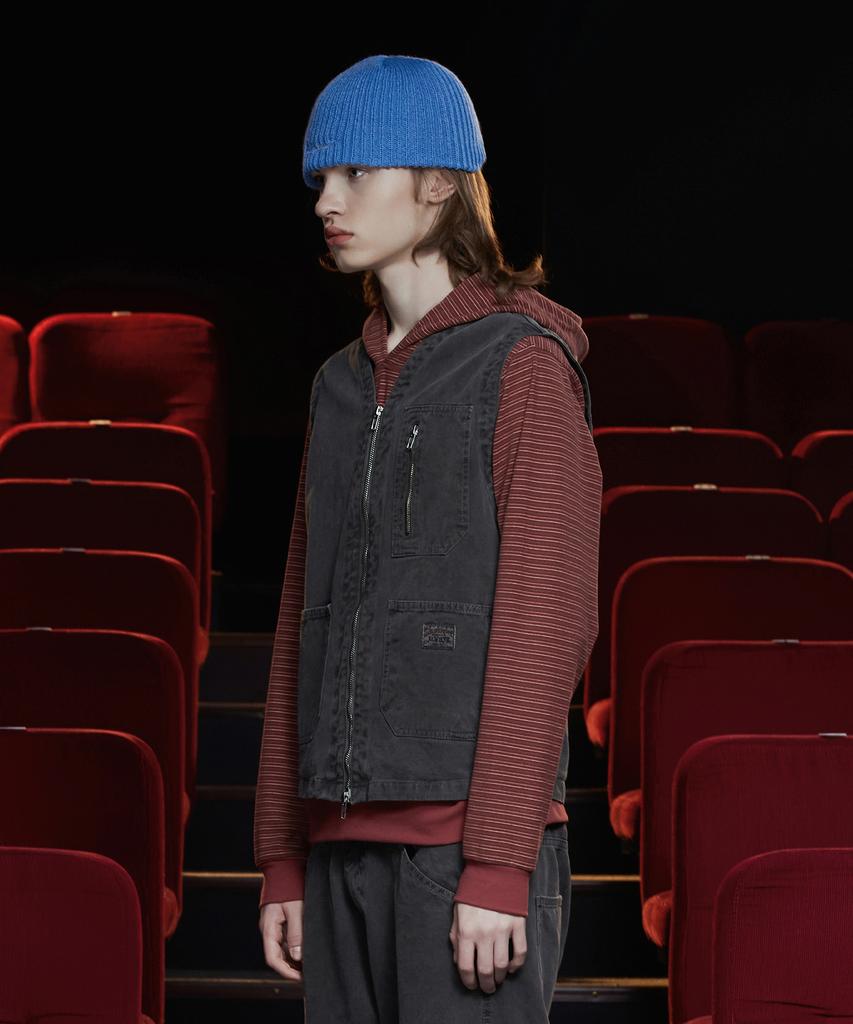 Unalloyed Dyed Zip-Up Cargo Vest / Charcoal