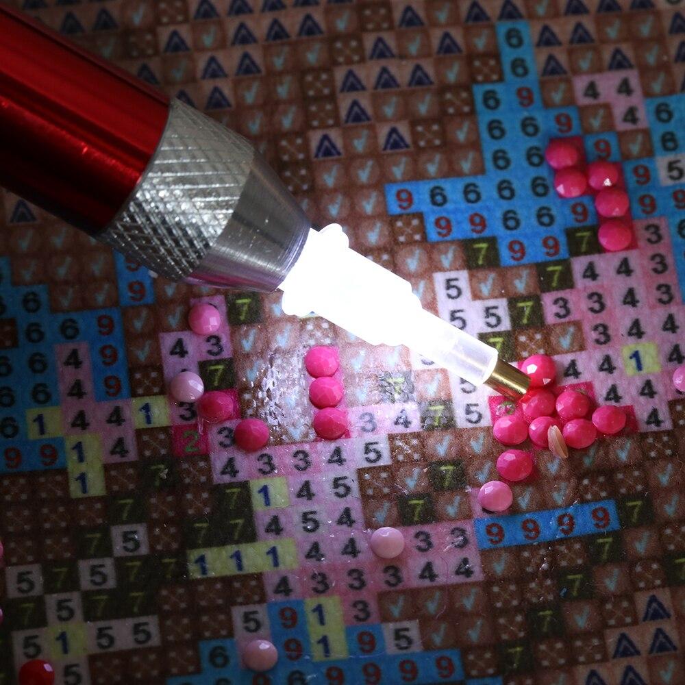 1 PIÈCE Stylo Perceur de Point Carré Rond Outil Peinture Diamant Éclairage Stylos Diamant Peinture 5D avec Diamants Accessoires Emballé en Boîte