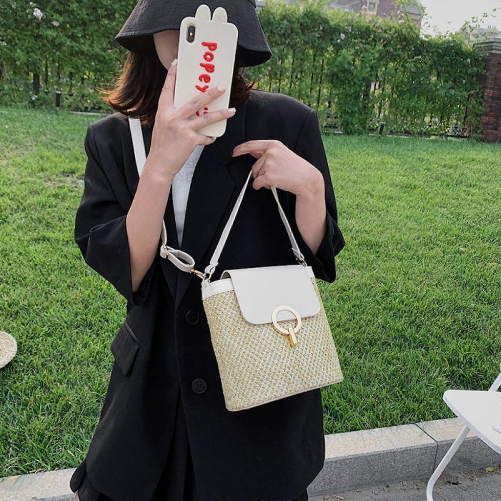 Handheld Women's Bag Woven Bucket Bag Vacation Bag 2024 Spring Summer New Crossbody Straw Bag Rattan Bag Fashion Small Bag