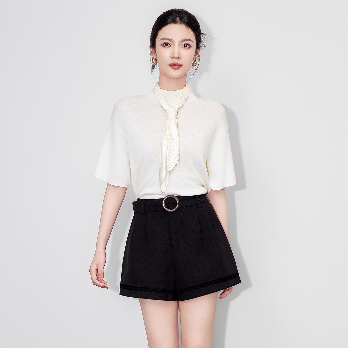 

Супертонкий свитер с короткими рукавами из мериносовой шерсти, 18 петель, плиссированный шарф M белый