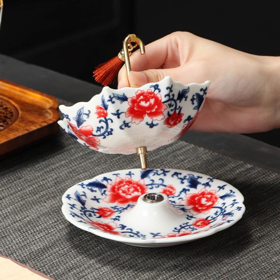 Umbrella-Shaped Ceramic Tea Infuser with Rotating, Chinese Blue & White Ceramic Strainer for Loose Leaf Tea, Kung Fu Tea Filter, Elegant Gift for Tea