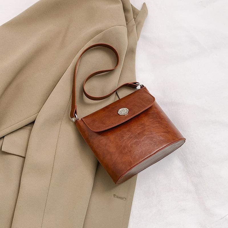 Stylish New Texture Handheld Shoulder Bag 2024 French Bag Women's Trendy Bucket Crossbody Bag