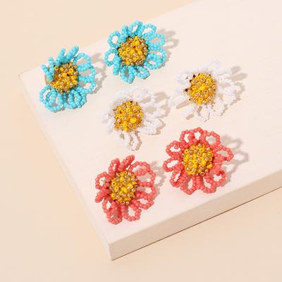 Autumn and Winter Niche Temperament Korean Rice Beads Flower Earrings Ins Personalized Retro Vintage Earrings