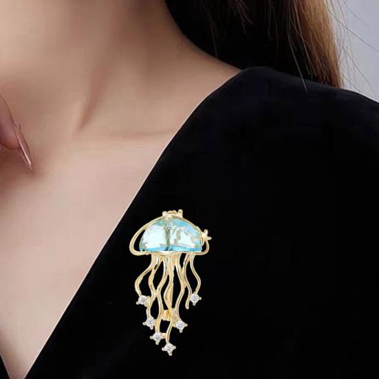 Women Brooch Blue Faux Crystal Jellyfish Shape Lapel Pin Suits Coats Bags Scarves Badge Versatile Accessory