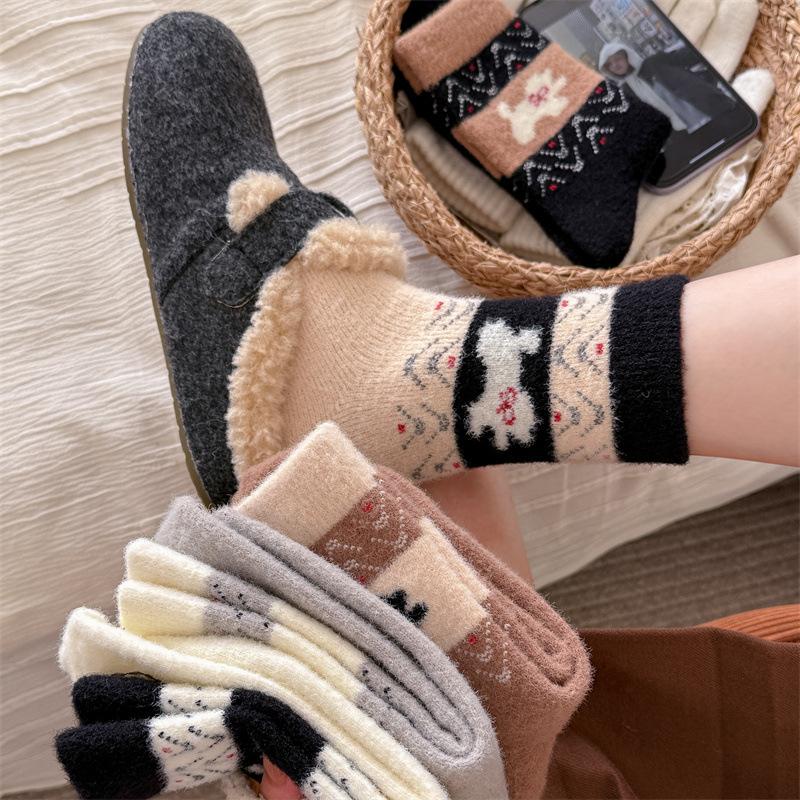 Katong Little Dog Retro Australian Fleece Socks Women's Autumn and Winter Mid-calf Socks Thickened, Warm and Versatile, School Style