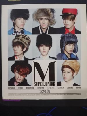 CD  - Second Mini Album SMCD217 SM Entertainmen 2011 South Kore K-Pop Used