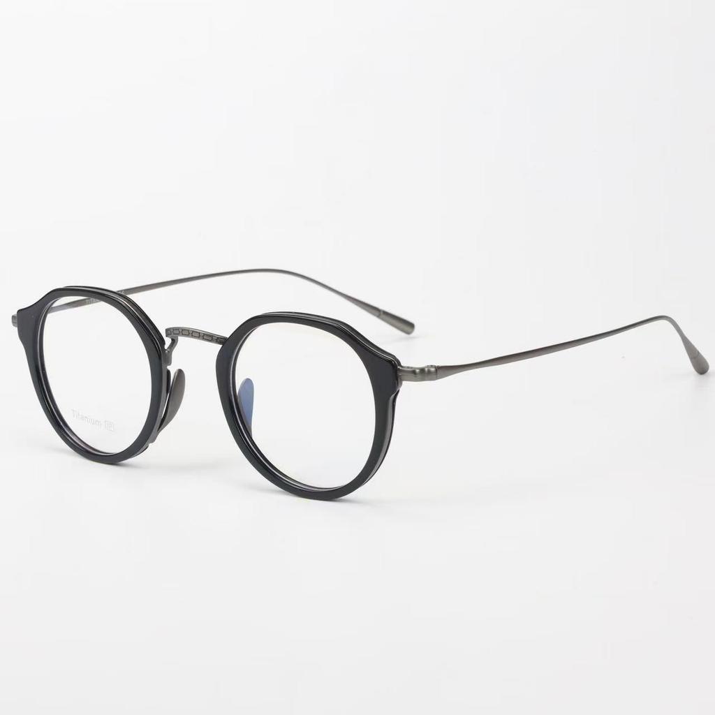 Unisex japanisch-inspirierte Titan-Schildpatt-Brille mit photochromem unregelmäßigem Leopardenmuster-Rahmen