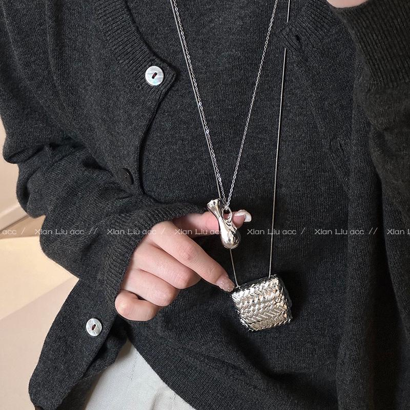 2025 Light Luxury Woven Bag Pendant Necklace for Women
