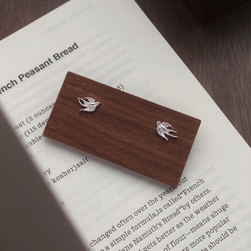S999 Sterling Silver Cloud Swallow Bird Stud Earrings for Women - Artistic Chinese Style Cartilage Screw Back. Pure Silver