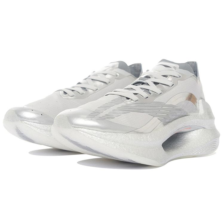 Li Ning Absolute Shadow Stability Low Top Running Shoes Women Sneakers Silver ARRS002-7