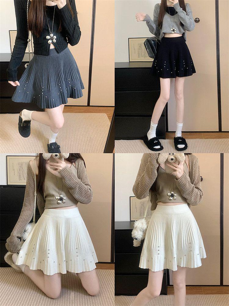 High-Waisted Korean-Style Pleated Knit Skirt for Women - Winter Fashion, Versatile and Short