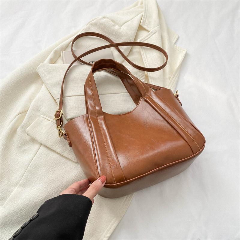 Fashionable Large Capacity Bucket Bag For Women In Trendy Street Style Pu Material