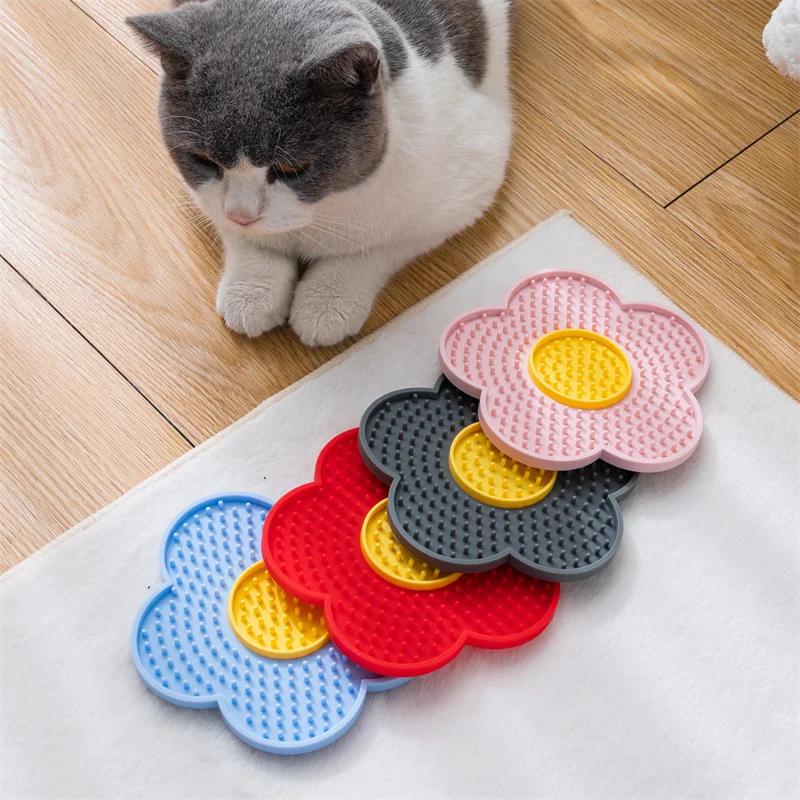 Pet Supplies Cat Licking Pad Sun Flower Shape Silicone Dog Licking Plate Cute Pet Slow Licking Mat Dog Bowl  Cat Bowl