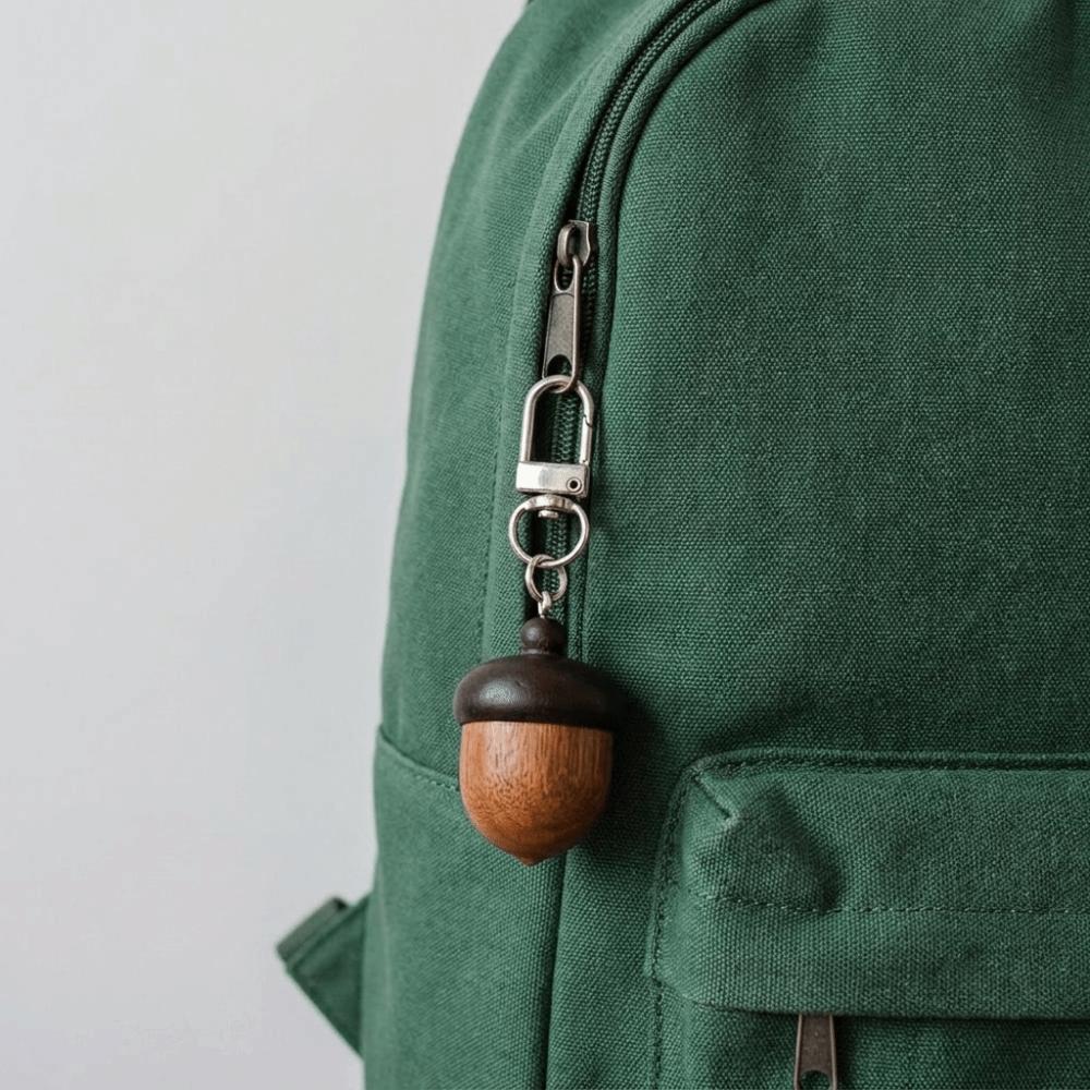 Small Item Storage Bag Pendant Simulation Acorn Metal Keychain Creative Acorn Keychain Gift Giving