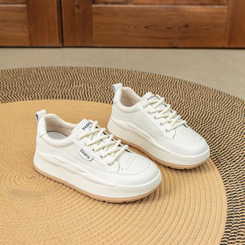 

2024 Весенние женские кроссовки на толстой подошве из натуральной кожи, белые, в стиле ретро, для катания на скейте - Универсальные, на плоской подошве, больших размеров, повседневные 36 белый