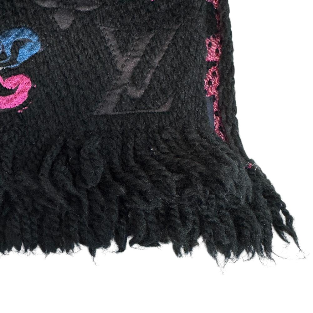 LOUIS VUITTON M71578 Escalp Logo Mania wool Super Station Scarf black wool Women Used