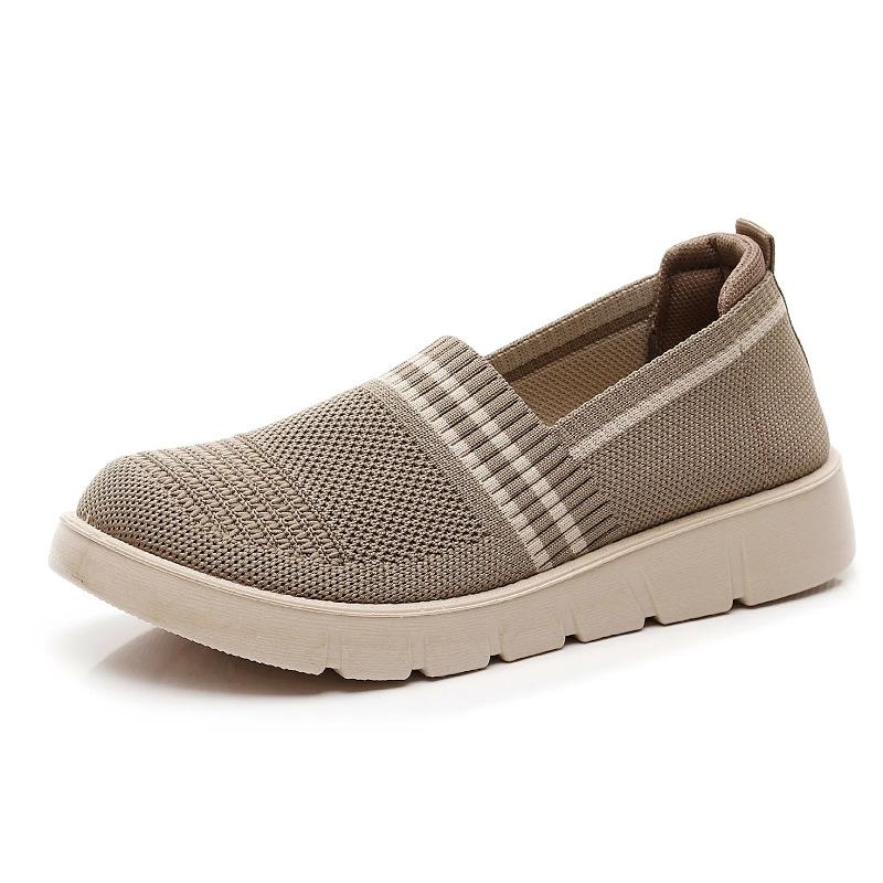 2025 summer women's old new versatile soft-soled old Beijing cloth shoes casual breathable flat-soled single shoes soft-soled mother shoes