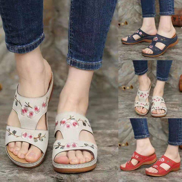 Summer 2020 Women's Hollow Flower Embroidery Wedge Sandals - Plus Size Available