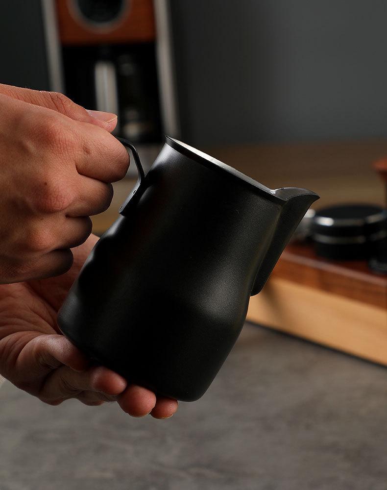 Stainless Steel Latte Art Pitcher: Milk Frothing Cup for Coffee Art