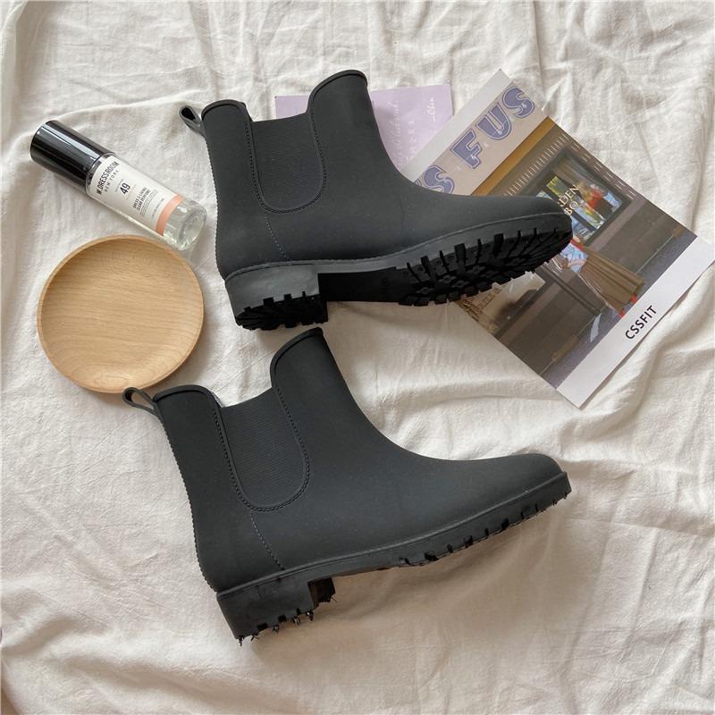 

New simple outer wear rain shoes female adult short rain boots waterproof cover shoes non-slip velvet water boots water shoes 39
