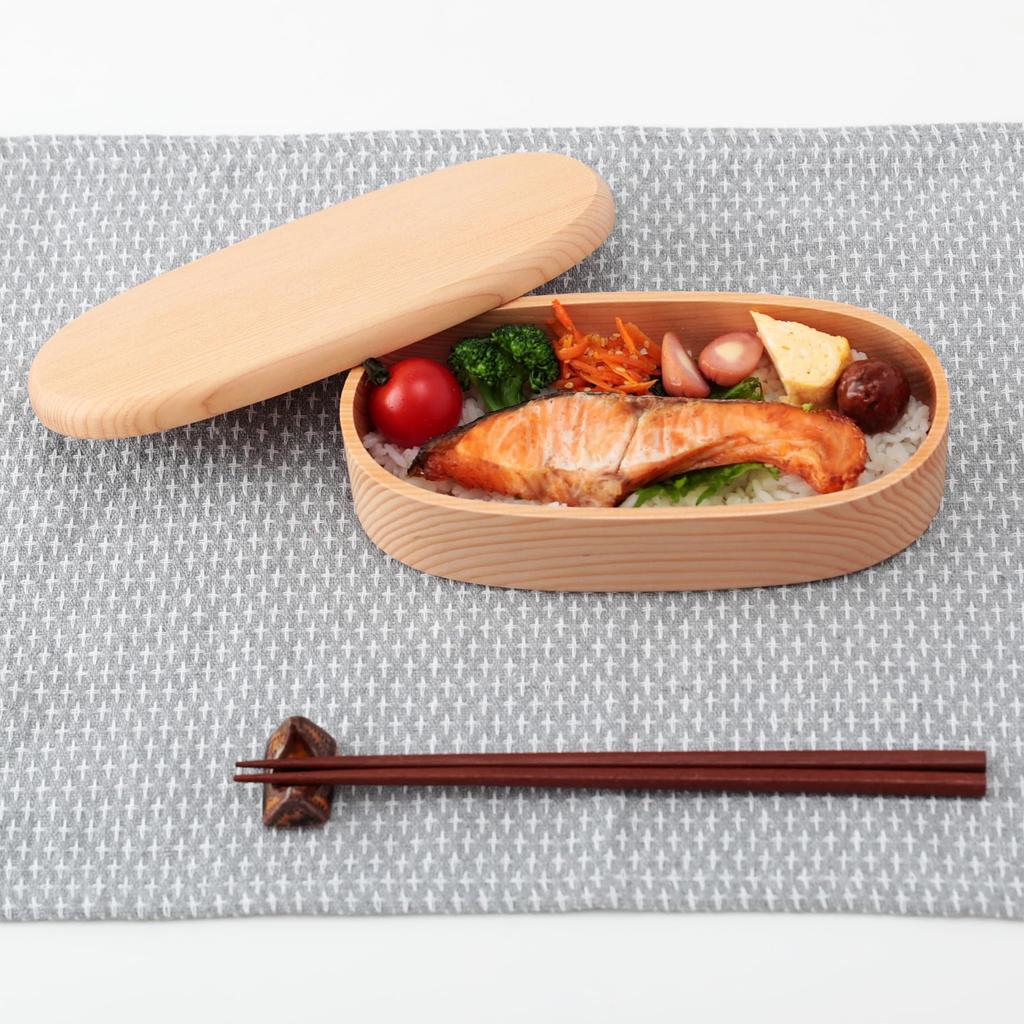 Osaka Choseido Wooden Carved Bento Oval Grain 1 Tier Long and Narrow with Divider and Brown Box, (Wood Finish), Lacquered, (420cc, Oval, Band)