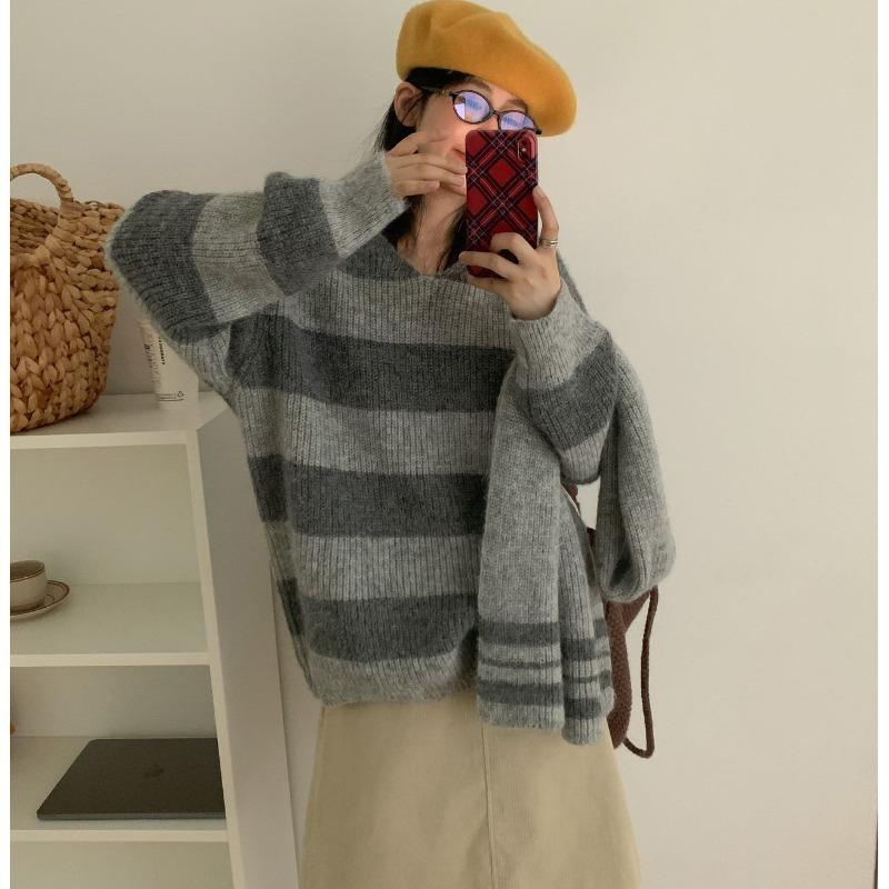 V-neck Striped Scarf Pullover Sweater Women's Autumn and Winter New Lazy Contrasting Color Loose Large Size Knitted Sweater