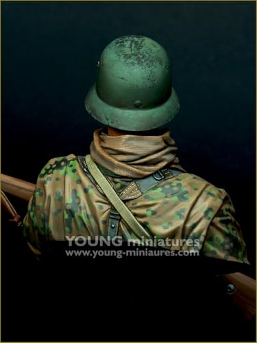Young Miniatures 1/10 Scale WWII German Waffen-SS Young Infantryman with Rifle Bust Resin Kit YM18101 (Person)
