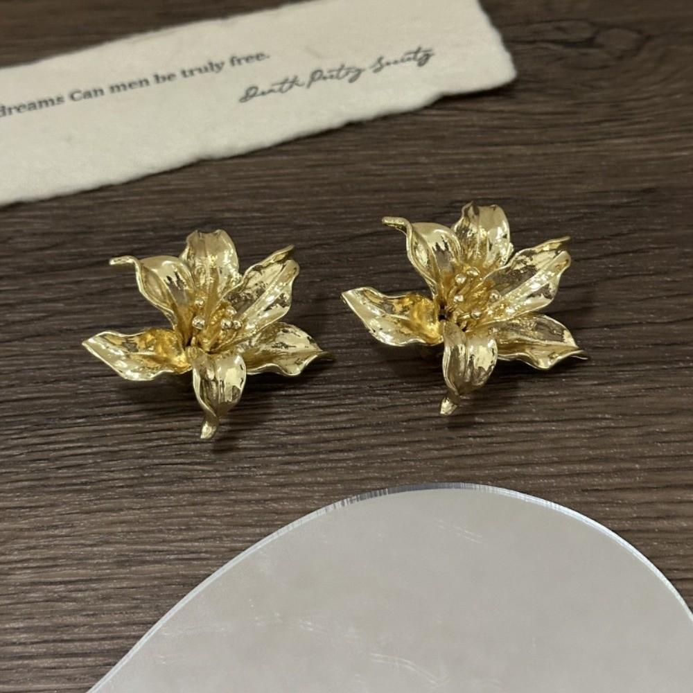 Irregular Flower Stud Earrings Pleated Ear Accessories Temperament Flower Earrings  Jewelry
