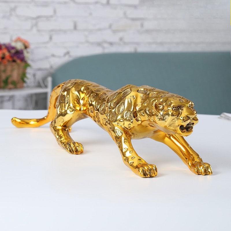 

Lucky Leopard Decor Ornament for Office Living Room TV Wine Cabinet Decoration Opening Gift Leopard Mascot Home Decor Figurine