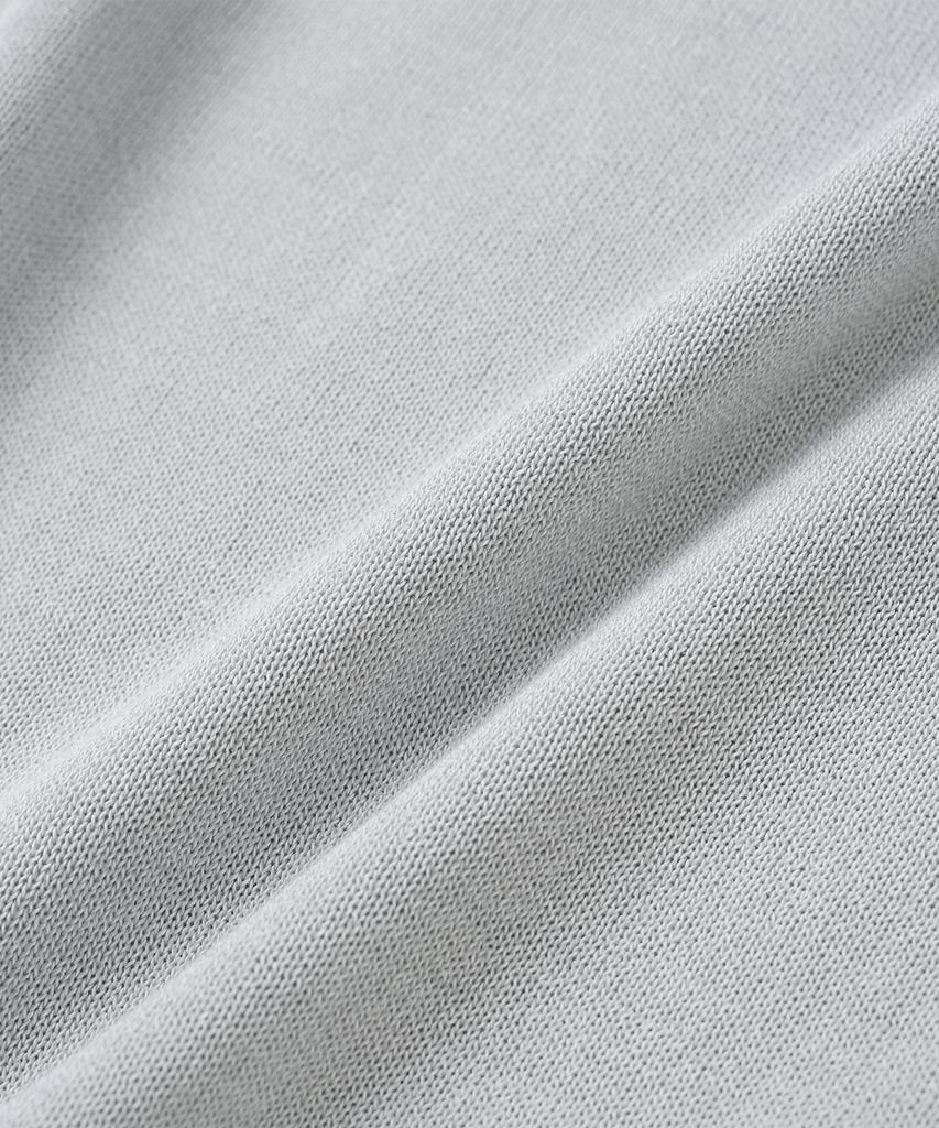 KNITTED Shellon Cooling Single Crop Henley Neck Knit Light Grey