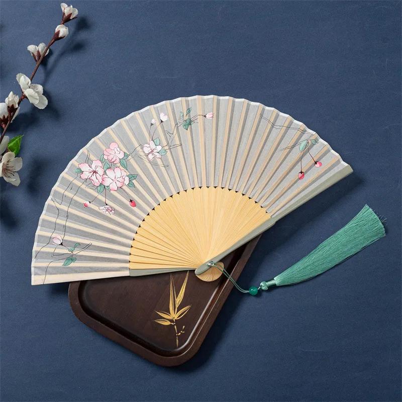 Bamboo Antique Folding Fan Chinese Style Fan Summer Female Dance Fan Portable Elegent Flower Hand Held Fan Exquisite Gifts Decor