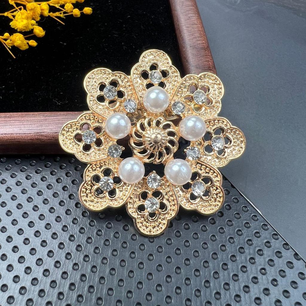 Broșă Retro Cristal Diamant cu Ac Anti-Expunere și Cataramă din Aliaj pentru Accesorii Vestimentare