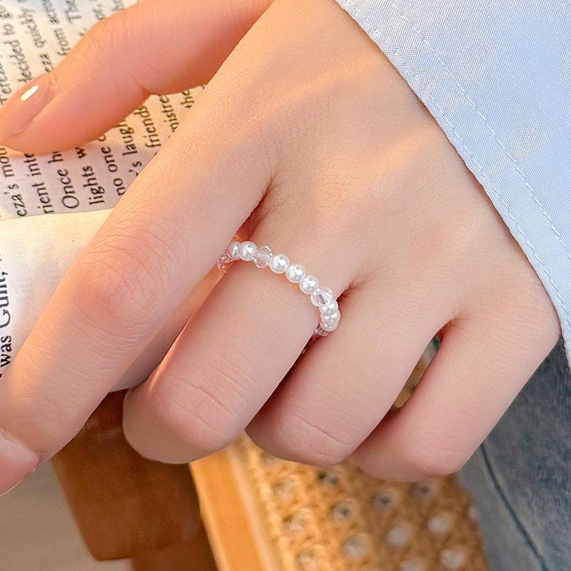 Banyan Tree Pearl Crystal Elastic Ring – Niche Design Stackable Fashion Ring for Women