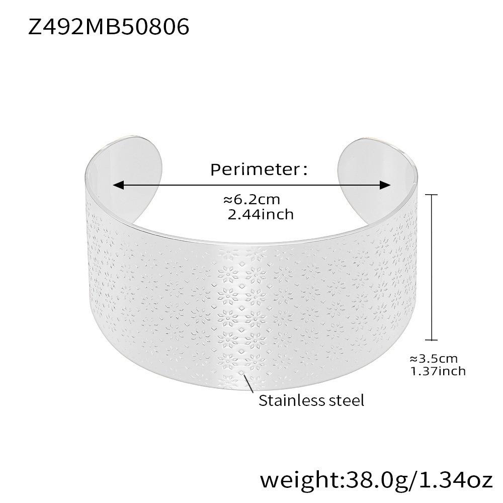 

Oumaijia Позолоченный 18-каратным золотом браслет-манжета из нержавеющей стали шириной 35 мм с цветочным узором