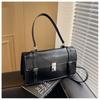 IELGY Autumn Winter Hundred Retro Fashion One-Shoulder Messenger Bag Ladies Small Square Bag