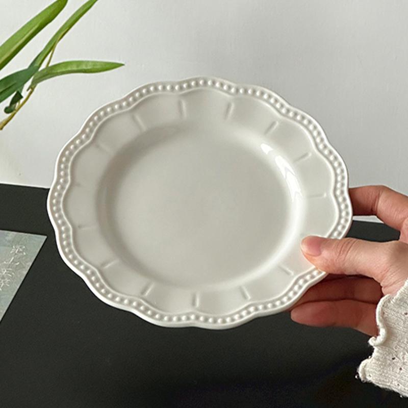 French Dot Relief Plates Household 8 Inch Ceramic Aesthetic Exquisite Kitchen Tableware Flower Shape Afternoon Tea Dessert Dish