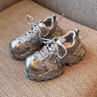 Ausgabe~ Polierte Retro-Dad-Schuhe Damen trendige neue Mesh atmungsaktive leichte dicksohlige lässige Sportschuhe