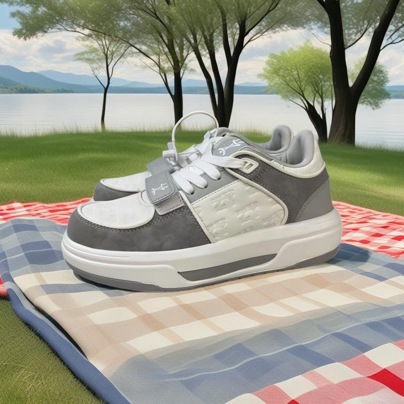 

Spring and autumn new casual shoes bread shoes casual sports shoes men s thick baseplate shoes sports shoes 44