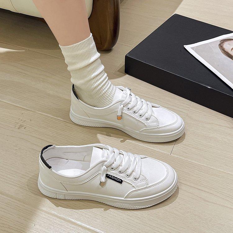 Little white shoes new retro flat bottom round head versatile board shoes lace up student sports and leisure shoes