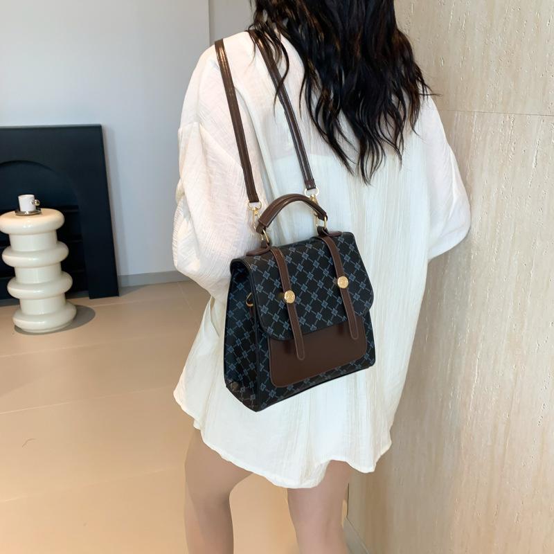 Large capacity Korean backpack female 2025 beautiful personalized backpack female ins design sense niche student schoolbag