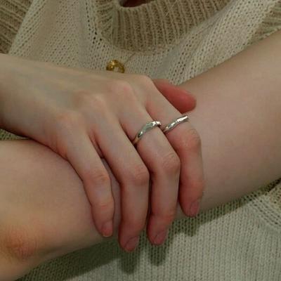 Neateun Melting Simple Ring