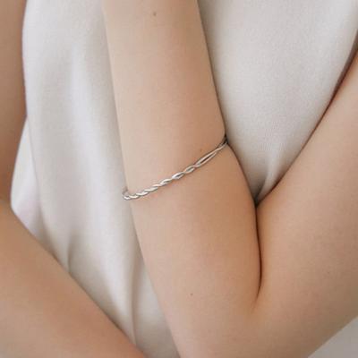 Pulsera con detalle de cuerda halden?pulsera (W012_plata)