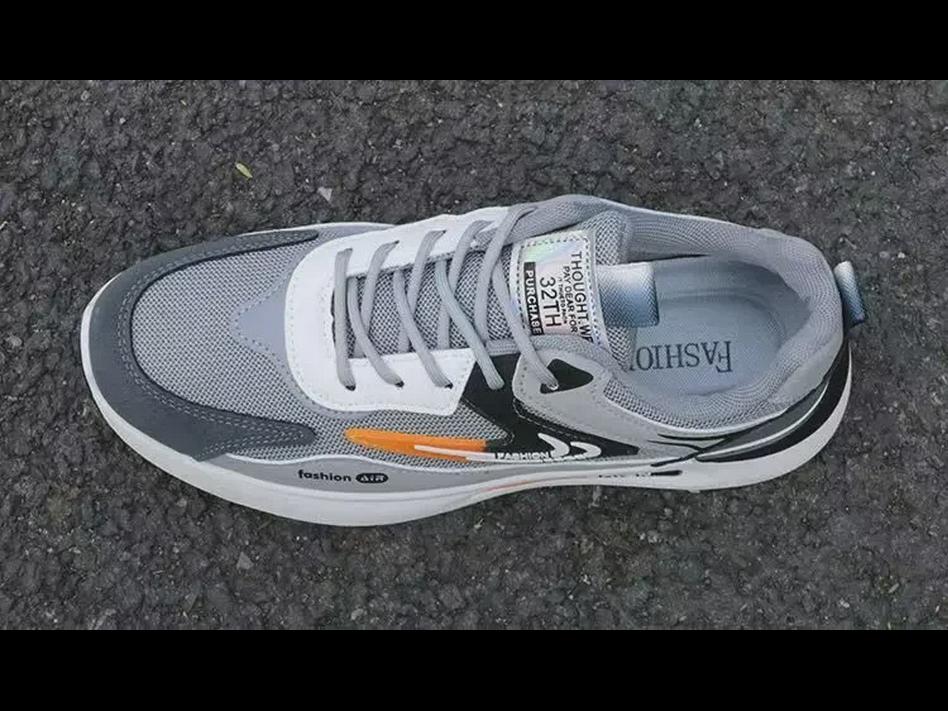 Atmungsaktive weiße Mesh-Sportschuhe mit dicken Sohlen