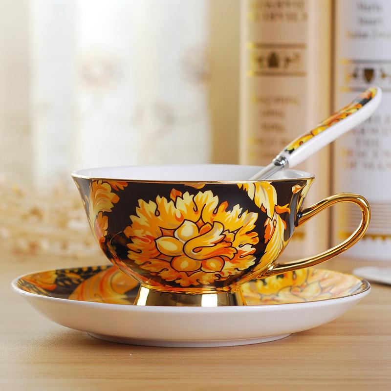 200ml Europe Oil Painting Bone China Coffee Cup Mug Plate Spoon Set Luxury Elegant Mug Porcelain Tea Cup Teaware Party Drinkware