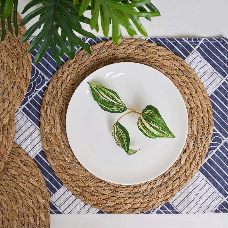 6pc Handmade Straw Woven Placemats Tableware Mat for Dining Table Wicker Natural Round Straw Pad Heat Resistant Place Mats