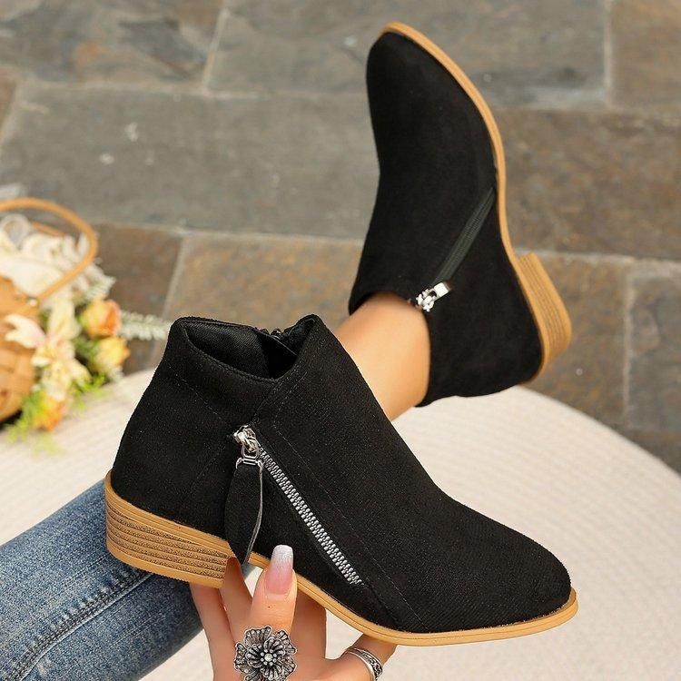 New Women's Wide Width Platform Martin Boots Solid Color Pointed Toe Side Zipper Ankle Boots Chunky Sole