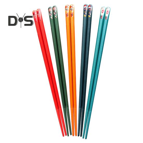 

5 пар палочек для еды из сплава, устойчивые к высоким температурам, нескользящие, без заусенцев, пищевые, удобная ручка, тренировочные палочки в японском стиле для семьи